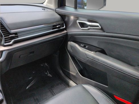 Certified 2025 Kia Sportage EX w/ Premium Package FWD image 20