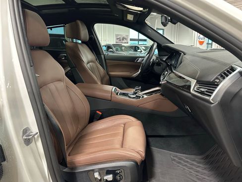 Used 2021 BMW X6 xDrive40i w/ M Sport Package image 41
