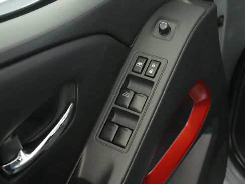 Used 2023 Nissan Frontier PRO-4X w/ Tow Package image 5