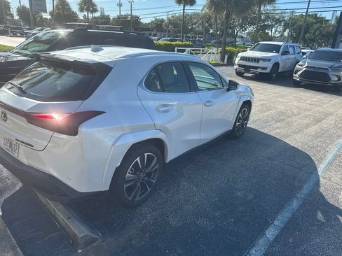 Used 2025 Lexus UX 300h AWD w/ Accessory Package (Z1) image 13