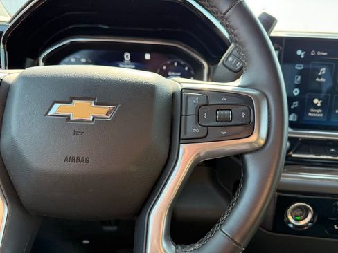Used 2023 Chevrolet Silverado 1500 LT AWD/4WD image 11