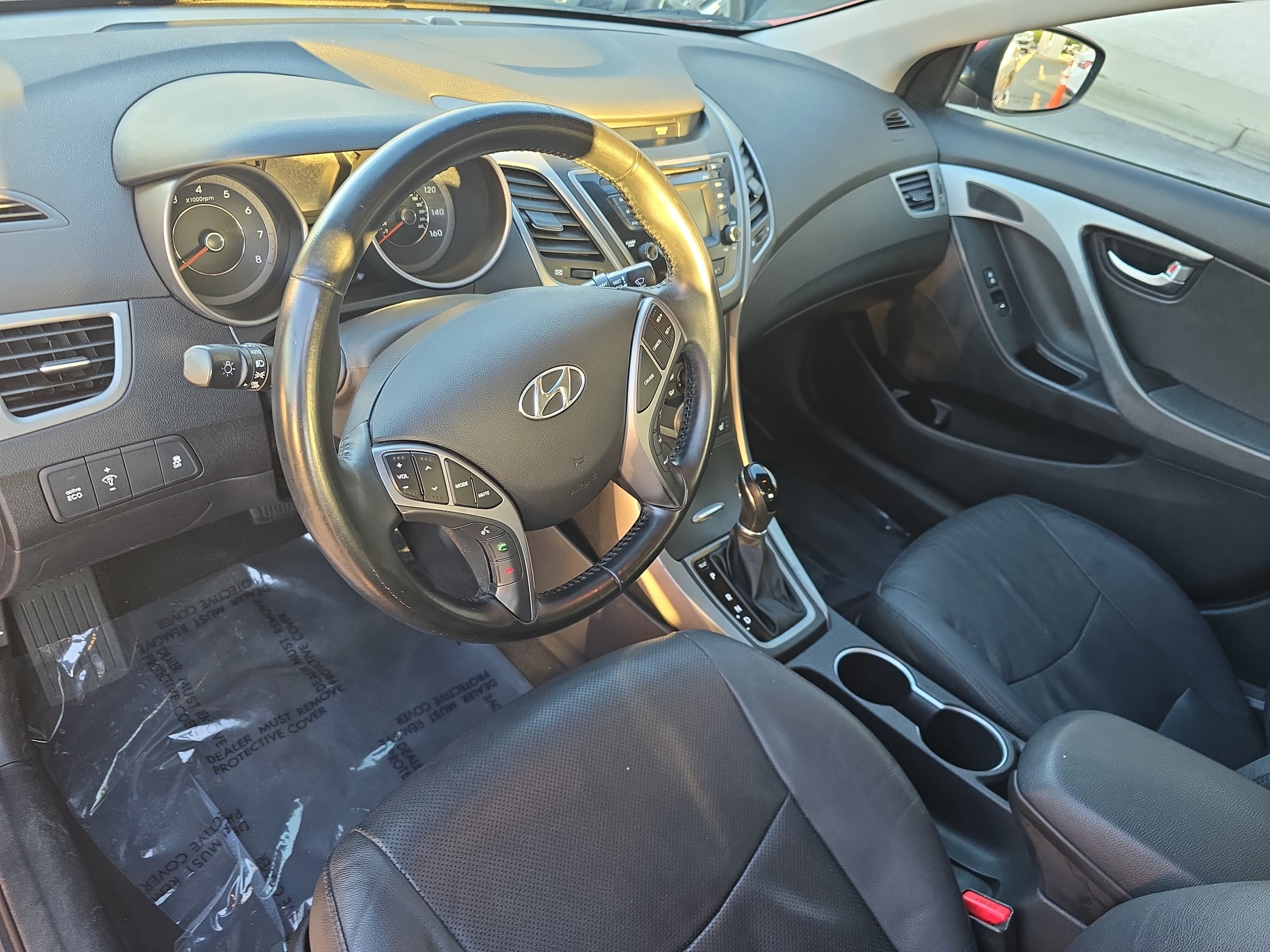 Used 2015 Hyundai Elantra Limited FWD image 15