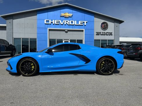 Used 2023 Chevrolet Corvette Stingray Premium Conv w/ Z51 Performance Package RWD image 3