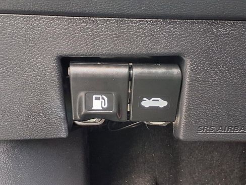 Used 2024 Nissan Versa S w/ S Plus Package image 5