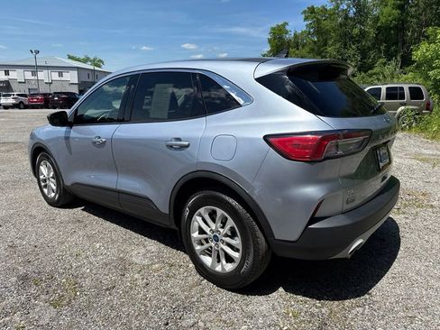 Used 2022 Ford Escape SE w/ Convenience Package FWD image 7