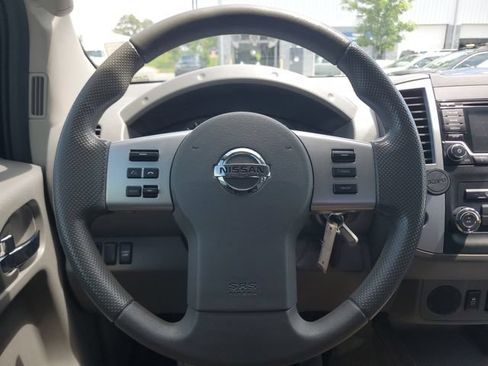 Used 2016 Nissan Frontier SV RWD image 24