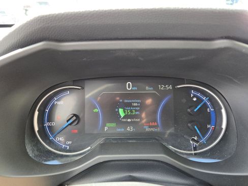 Used 2025 Toyota RAV4 LE image 21