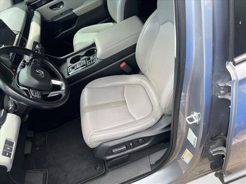 Used 2023 Honda Pilot EX-L image 11