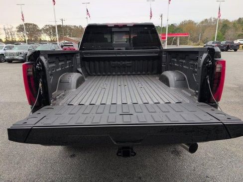New 2026 GMC Sierra 2500 Denali w/ Denali Reserve Package AWD/4WD image 7