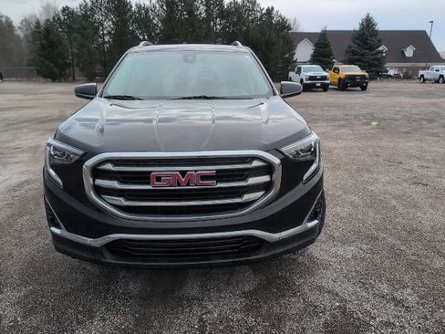 Used 2020 GMC Terrain SLT w/ Preferred Package image 2