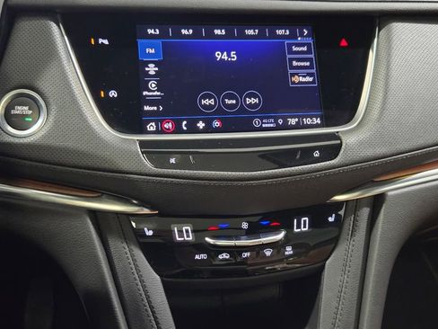 Used 2022 Cadillac XT5 Premium Luxury image 3