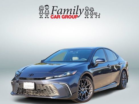 Used 2026 Toyota Camry SE w/ Multimedia Upgrade Package FWD image 1