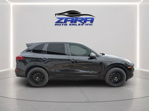 Used 2017 Porsche Cayenne image 8