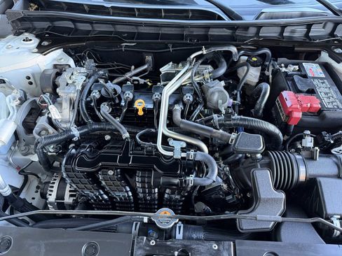 Used 2024 Nissan Altima 2.5 S image 38