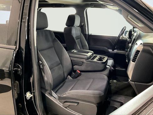 Used 2018 Chevrolet Silverado 2500 LT w/ Z71 Package, Off-Road image 9