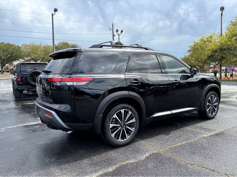 New 2026 Nissan Pathfinder Platinum image 26