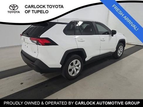 Used 2024 Toyota RAV4 LE FWD image 4