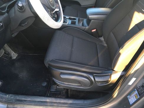 Used 2018 Kia Sportage LX AWD/4WD image 5