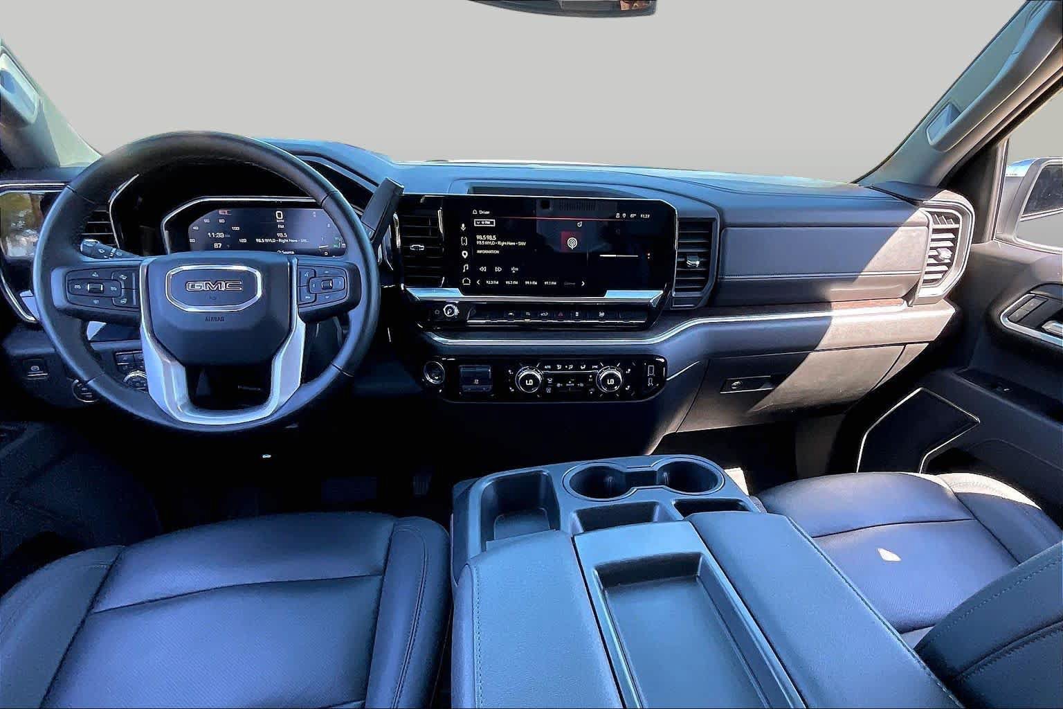 Used 2026 GMC Sierra 1500 SLT RWD image 13
