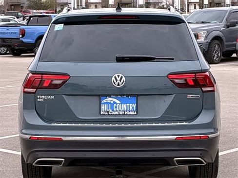 Used 2019 Volkswagen Tiguan SEL Premium image 5