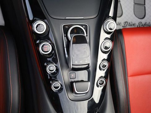 Used 2018 Mercedes-Benz AMG GT Roadster image 41