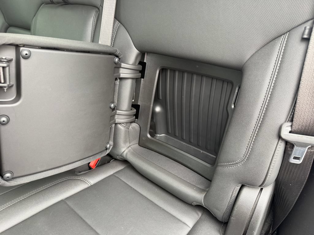 Used 2025 GMC Sierra 1500 SLT AWD/4WD image 38