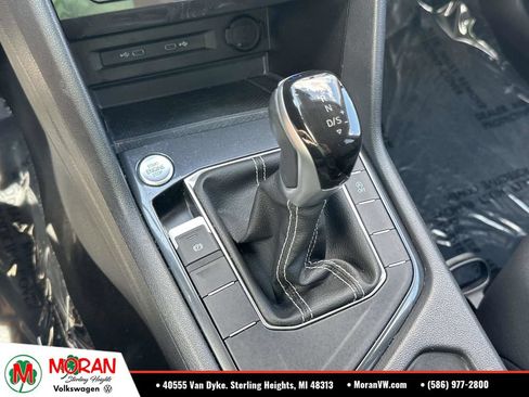 Certified 2023 Volkswagen Tiguan SE FWD image 28