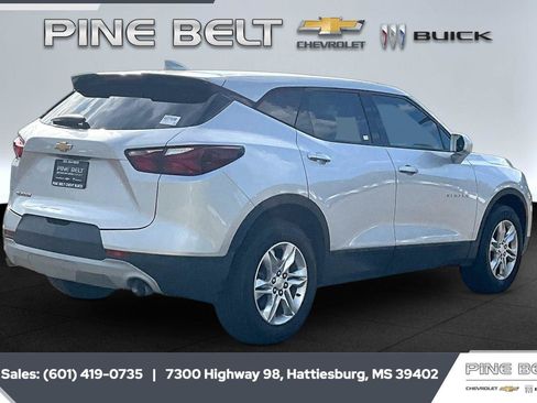 Used 2020 Chevrolet Blazer LT FWD image 11
