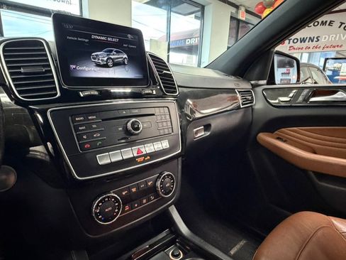 Used 2017 Mercedes-Benz GLE 43 AMG 4MATIC Coupe w/ Parking Assist Package image 73