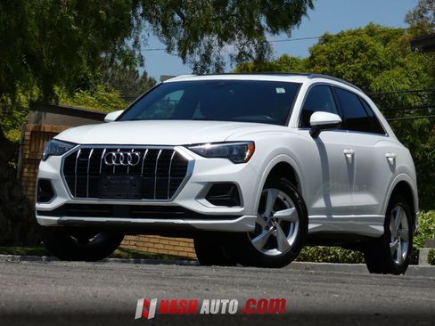 Used 2020 Audi Q3 2.0T Premium AWD/4WD image 17