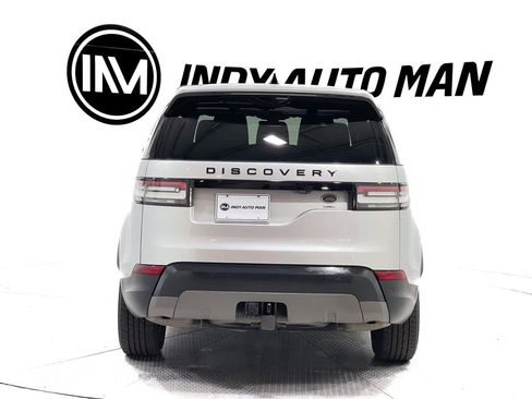 Used 2018 Land Rover Discovery SE image 5