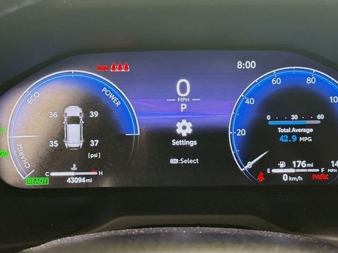 Used 2023 Toyota RAV4 Limited image 12