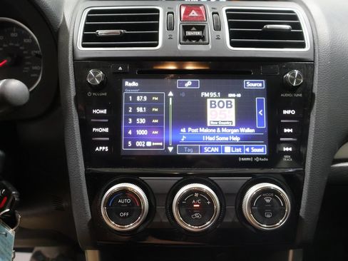 Used 2017 Subaru Forester 2.5i Premium w/ All-Weather Package AWD/4WD image 27