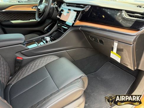 New 2026 Jeep Grand Cherokee Summit w/ Obsidian Package AWD/4WD image 14