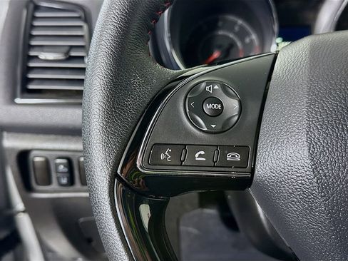 Used 2025 Mitsubishi Outlander Sport LE image 19