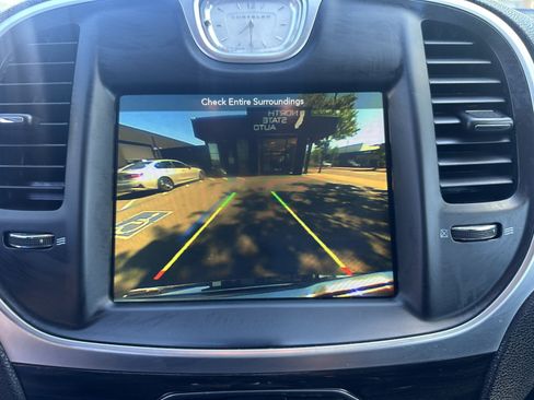 Used 2017 Chrysler 300 Limited RWD image 25