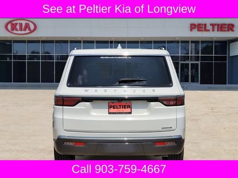 Used 2022 Jeep Wagoneer Series II RWD image 5