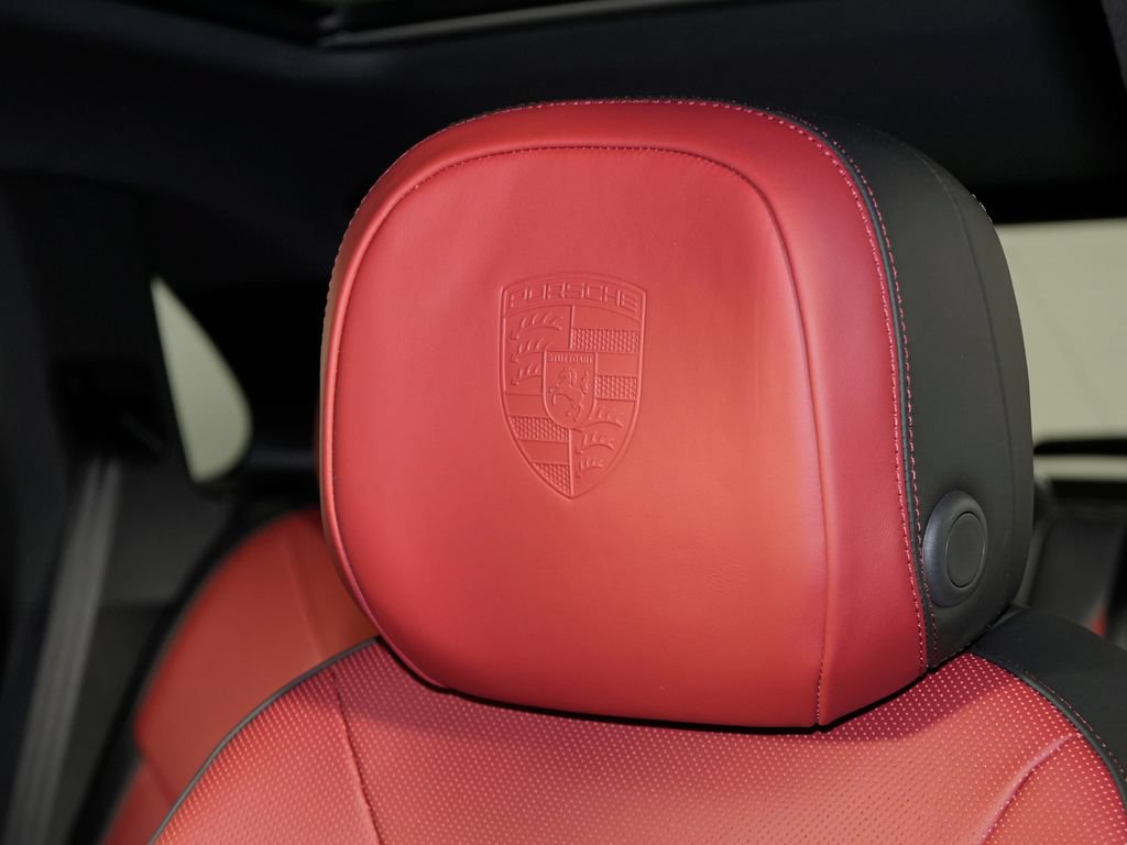 Certified 2026 Porsche Cayenne S AWD/4WD image 18