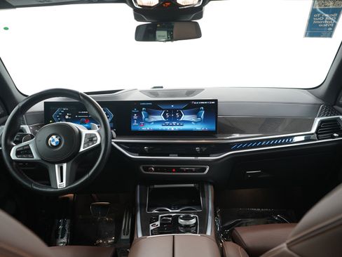Used 2025 BMW X5 M60i AWD/4WD image 13