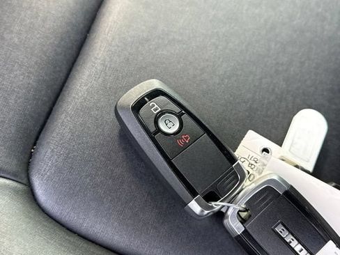 Used 2023 Ford Bronco Badlands AWD/4WD image 17