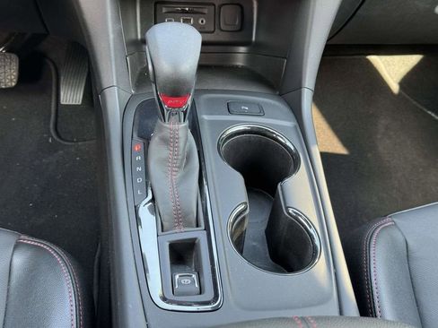 Used 2024 Chevrolet Equinox RS w/ RS Leather Package FWD image 8