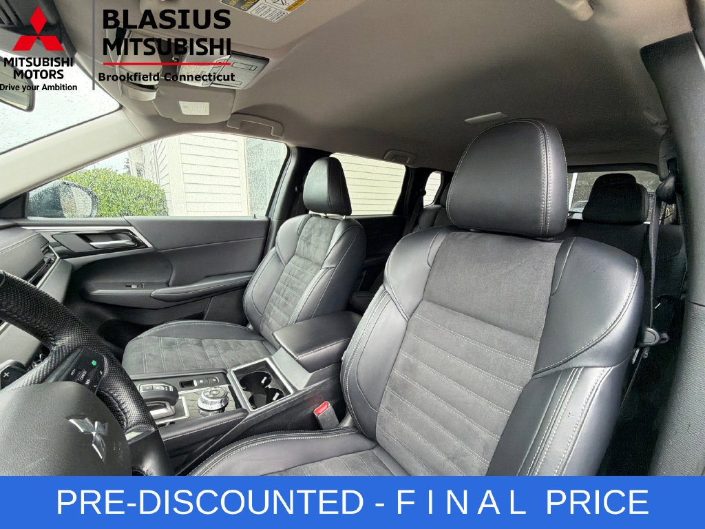 Used 2024 Mitsubishi Outlander SE FWD image 19