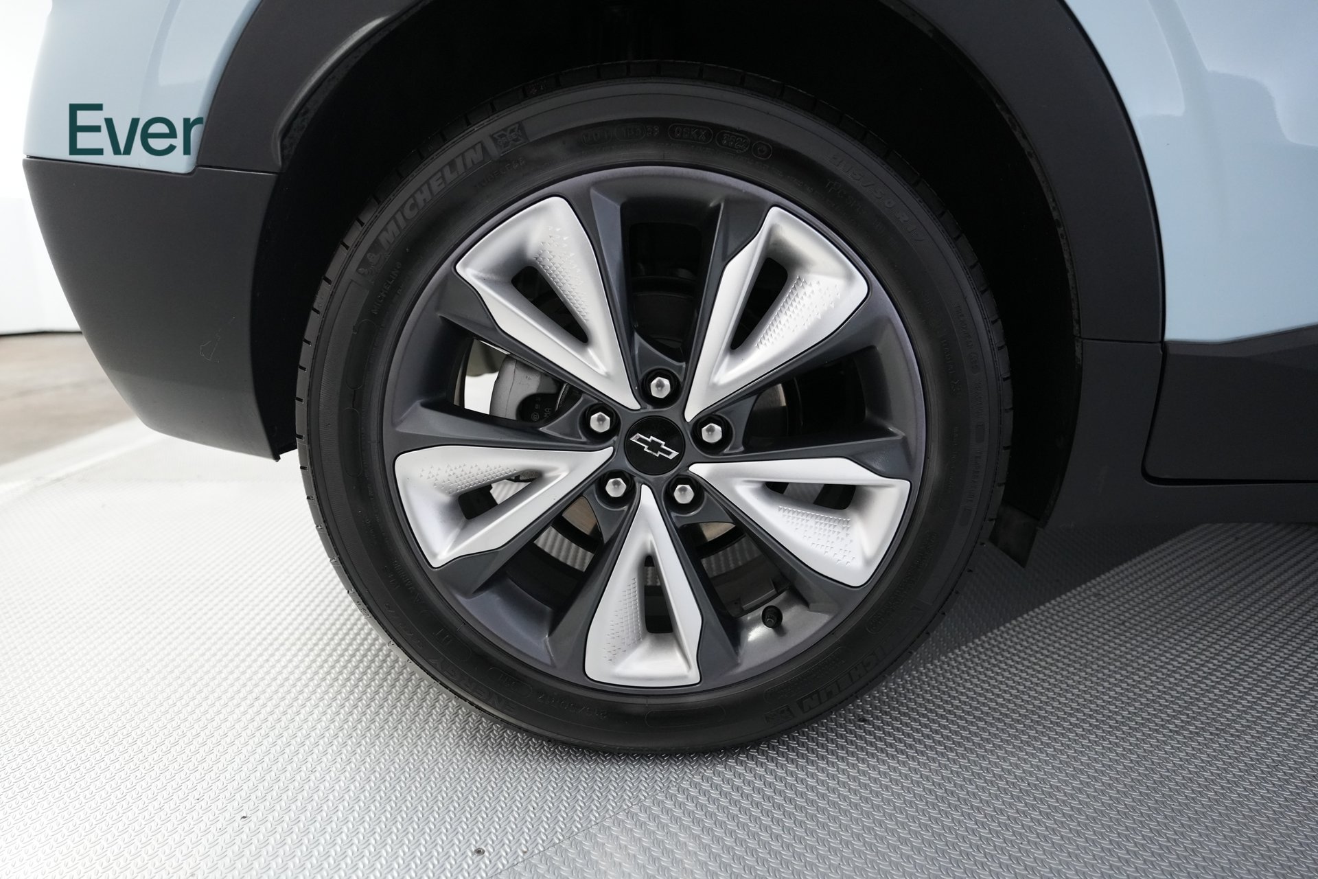 Used 2023 Chevrolet Bolt EUV LT w/ Convenience Package FWD image 21
