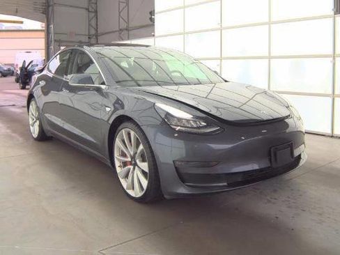 Used 2019 Tesla Model 3 Performance AWD/4WD image 2