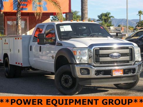 Used 2016 Ford F550 2WD Crew Cab Super Duty image 2