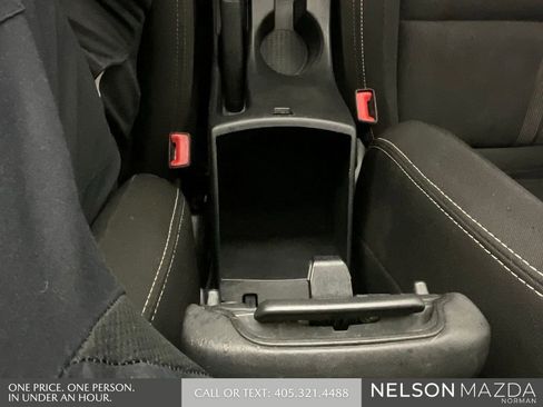 Used 2021 Hyundai Venue SEL image 41