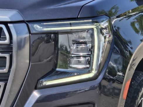 Used 2023 GMC Yukon AT4 w/ AT4 Premium Plus Package AWD/4WD image 42