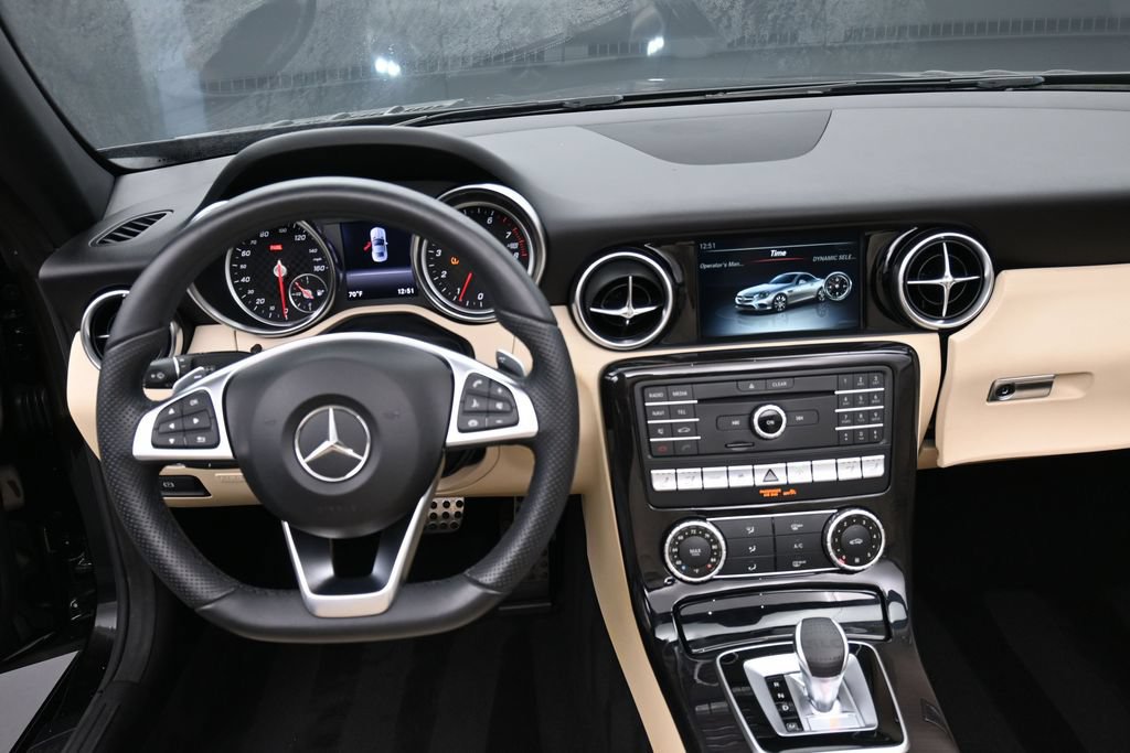 Used 2017 Mercedes-Benz SLC 300 image 13