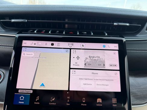 Used 2024 Jeep Grand Cherokee Limited image 25