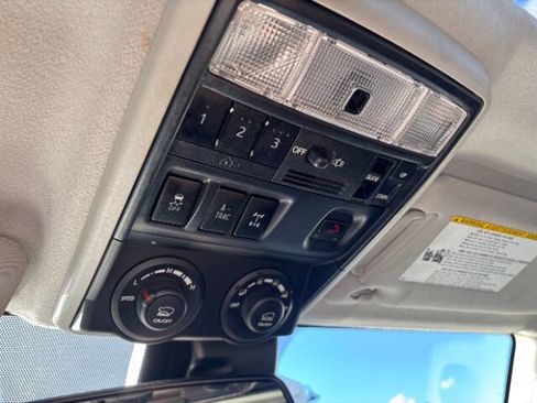 Used 2021 Toyota 4Runner TRD Off-Road Premium w/ Moonroof Package AWD/4WD image 15